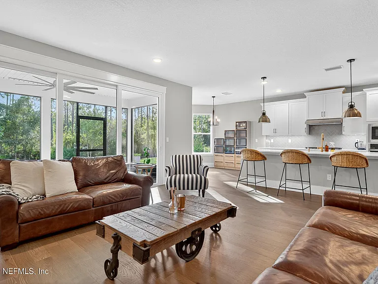 434 Settlers Landing Dr #1 — Photo 2