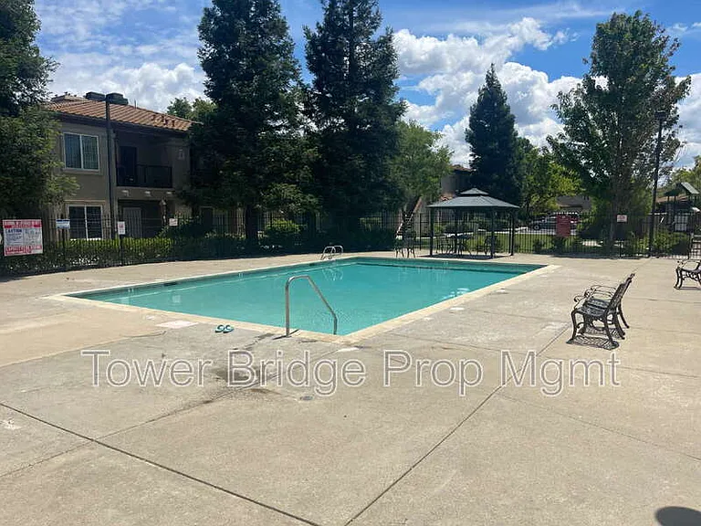 4200 E Commerce Way #2213 — Photo 33