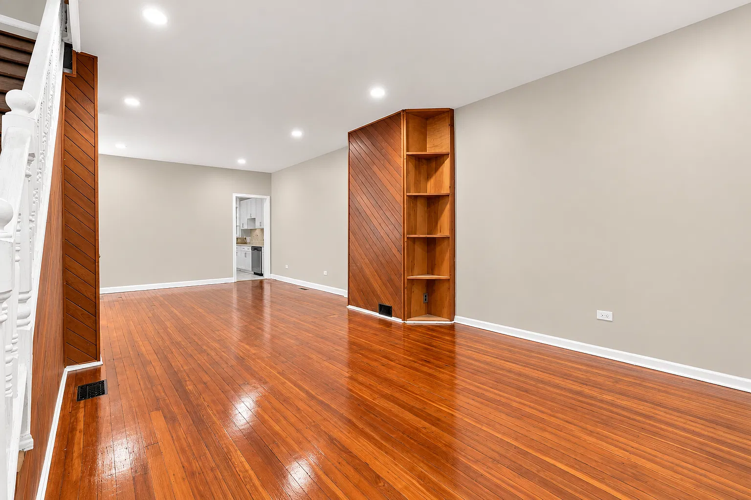 2 bed, $1,599 — Photo 4
