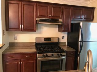 6 Delavan Ct, New Brunswick, NJ 08901