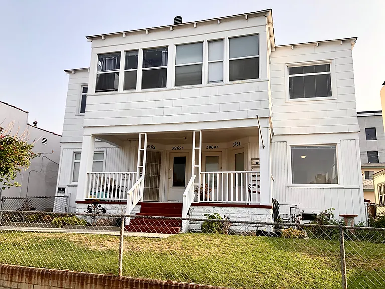 3964 1/2 Van Buren Pl #3964-1/2 — Photo 1