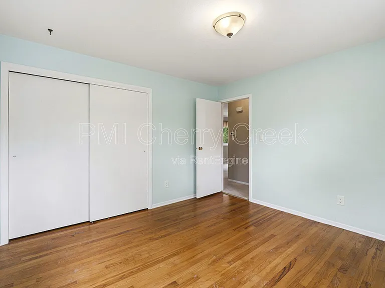 766 W Davies Way — Photo 15