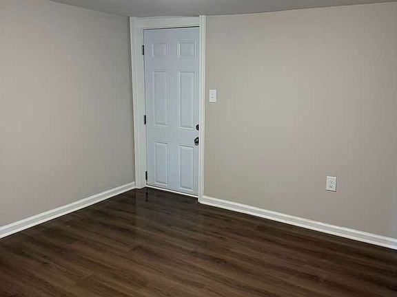 5th image of 6111 Johnson Rd