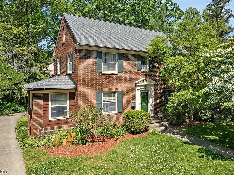 1st image of 910 Forest Dr