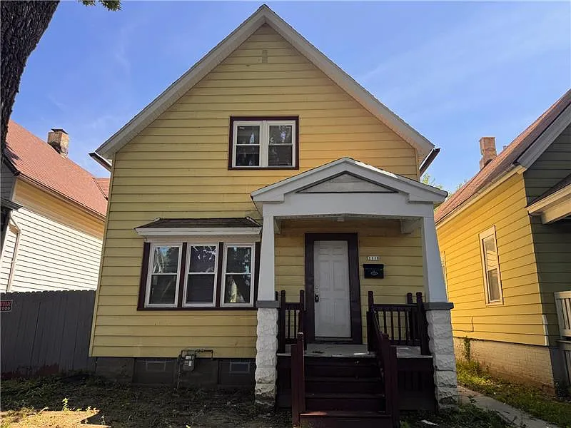 5 bed, 1518 sqft, $1,800 — Photo 1