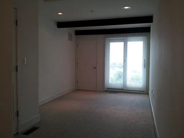 3549 Roland Ave — Photo 4