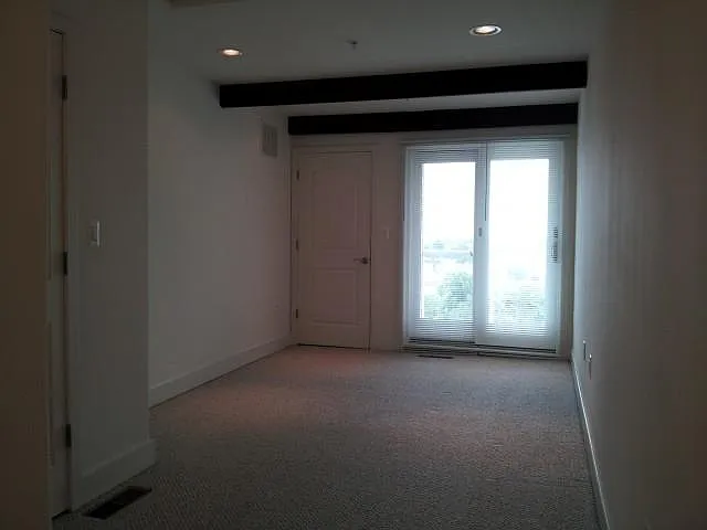 3549 Roland Ave #302 — Photo 4