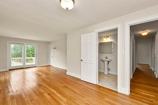 3rd image of 469 Plymouth St