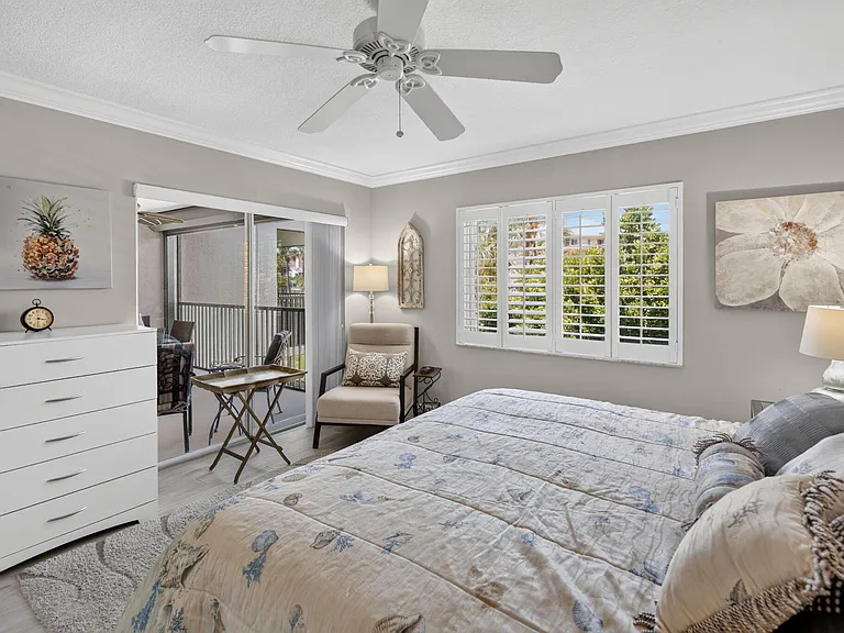 275 Palm Ave #D — Photo 24