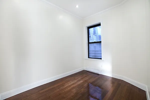 Rented by Keller Williams NYC | media 25
