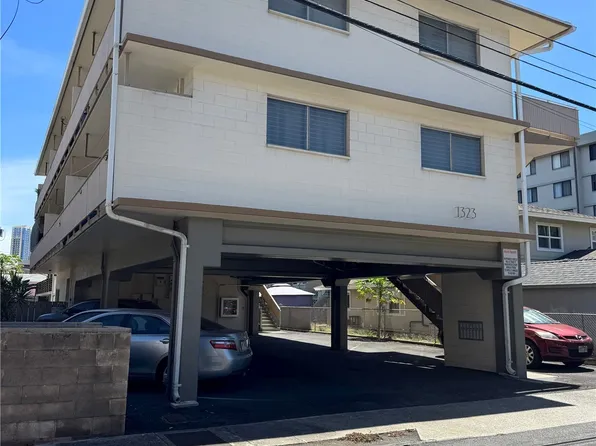 1323 Matlock Ave, Honolulu, HI 96814