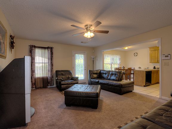 2nd image of 847 Clinton Dr