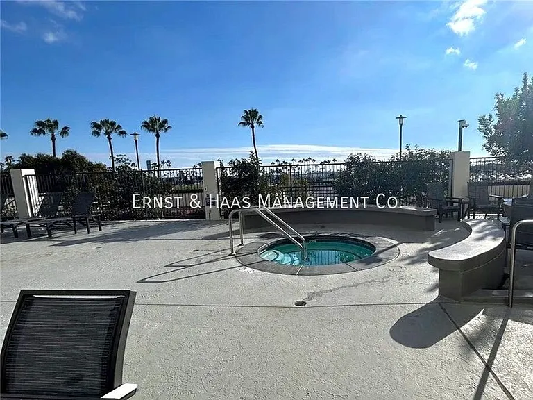 525 E Seaside Way #1806 — Photo 22