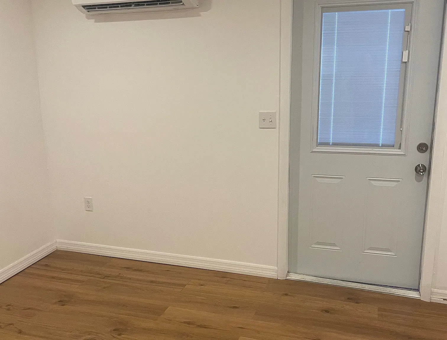 Studio, 500 sqft, $1,300 — Photo 2