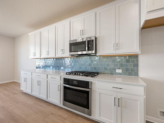 5th image of 245 Ranier Way