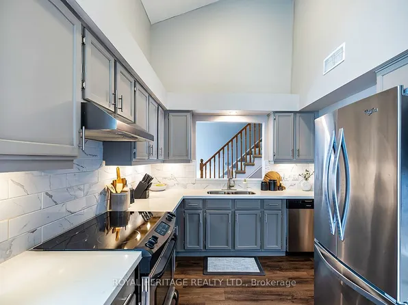 1667 Nash Rd #F3, Clarington, ON L1E 1S8