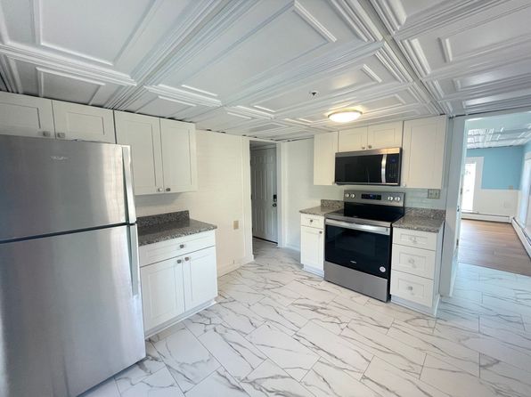 44 Main St APT 3