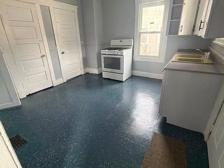 3173 W 56th St #3173 — Photo 2