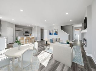 612 Goldenrod Trl, Waconia, MN 55387