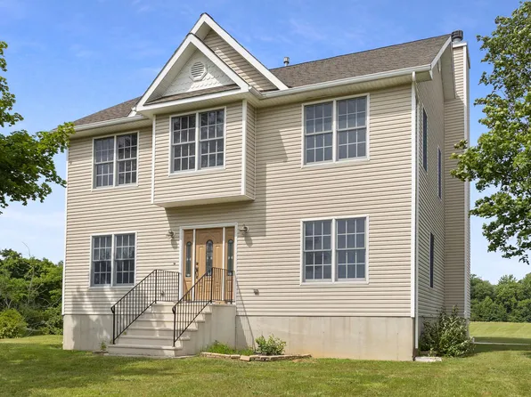 241 Windsor Rd, Robbinsville, NJ 08691