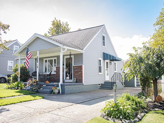 3rd image of 3932 Nancy Ave