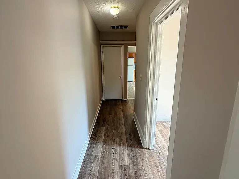 1309 E Market St — Photo 16