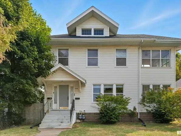 1719 Marquette St, Davenport, IA 52804