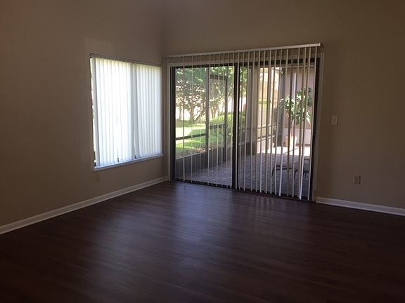 Master Bedroom photo 2