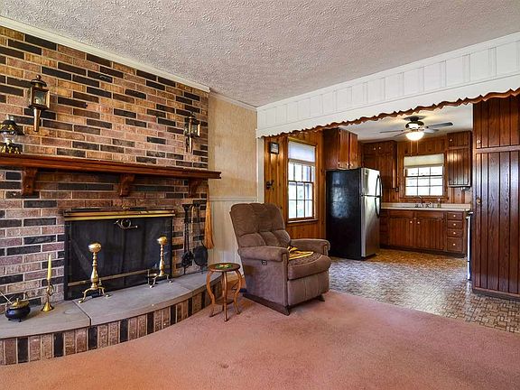 4th image of 14 Marys Ct