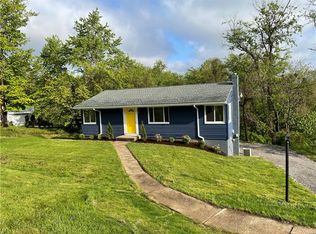 256 Ewings Mill Rd, Coraopolis, PA 15108
