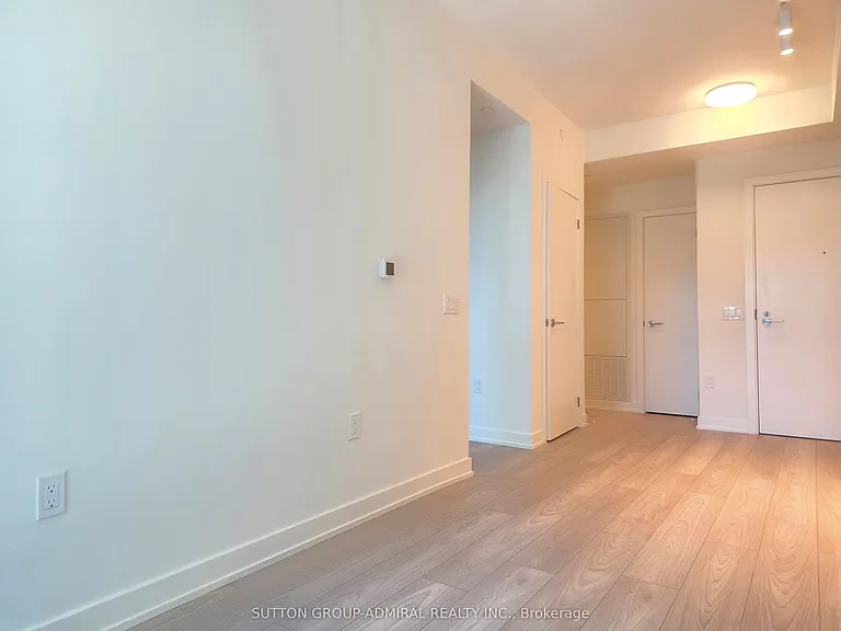 110 Broadway Ave #1413 — Photo 4