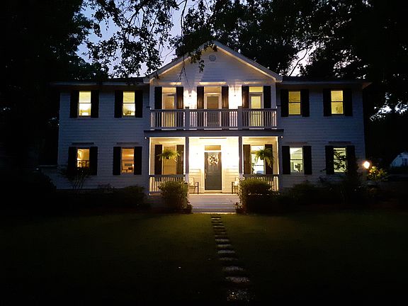 2nd image of 5 Mossy Oaks Ln
