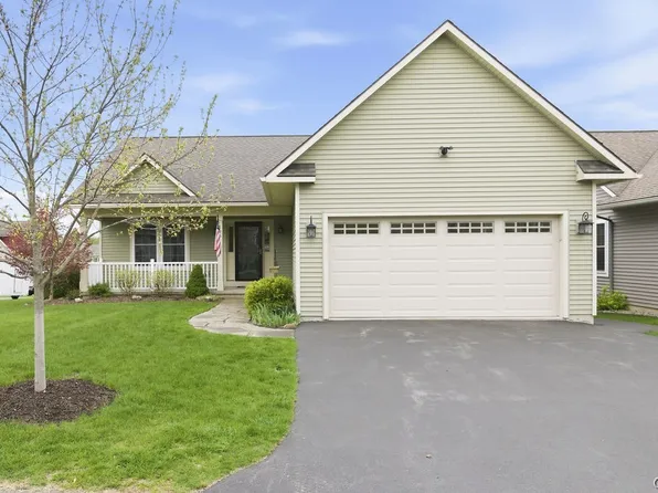 106 Linenhall St, Camillus, NY 13031