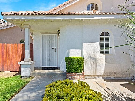 4th image of 31388 Hallwood Ct