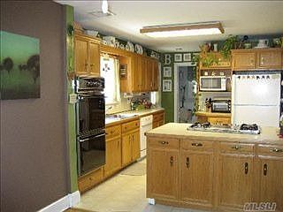 4th image of 9 Lincoln Pl