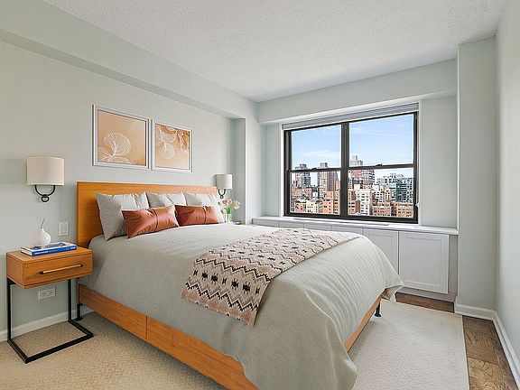 4th image of 178 E 80th St APT 19E