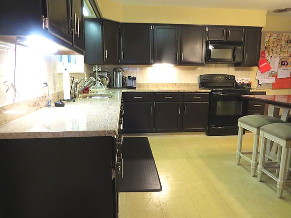 4th image of 8944 Pottawattami Dr