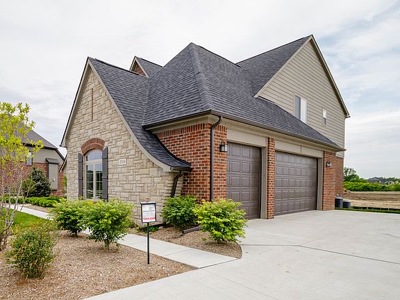 2nd image of 3318 Grantham Ct