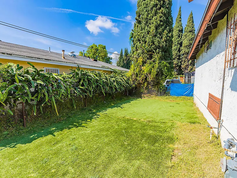 16511 Estrella Ave — Photo 17