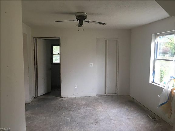 3rd image of 1632 New Mexico Ave