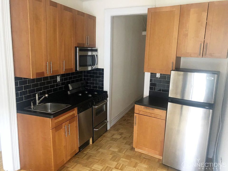 1st image of 304 W 14th St APT 5B