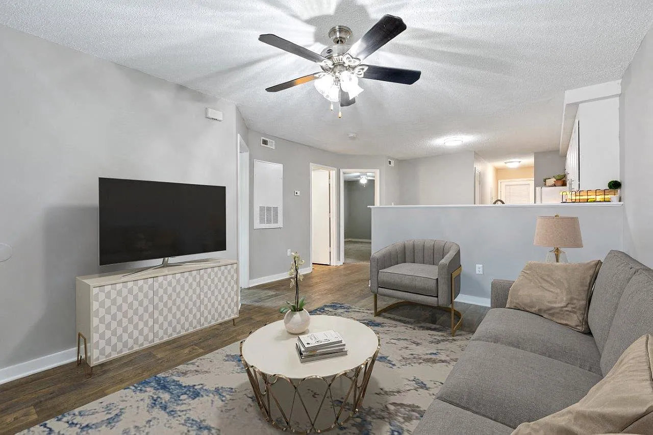 Wexford Apartment Homes — Photo 2