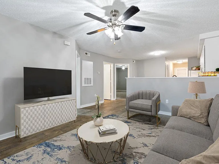 Wexford Apartment Homes — Photo 2