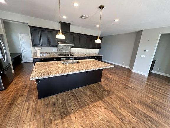 3rd image of 9061 Indigo Ct