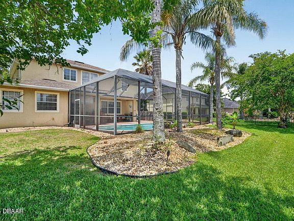 5th image of 55 Rollins Ln