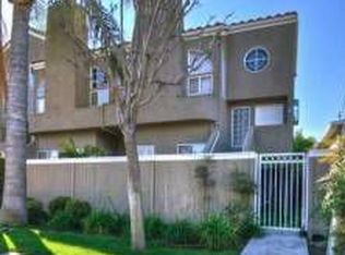 217 16th Pl APT C, Costa Mesa, CA 92627
