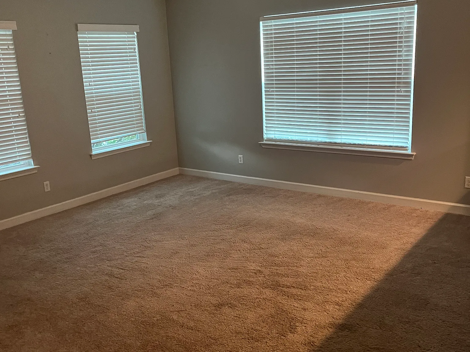 2 bed, 1092 sqft, $1,900 — Photo 4