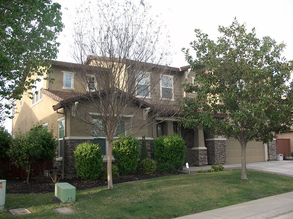 1st image of 3250 Black Oak Dr