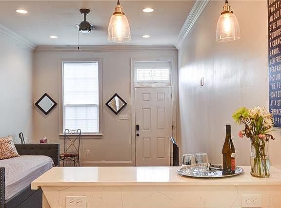 4th image of 2804 Orleans Ave #2804