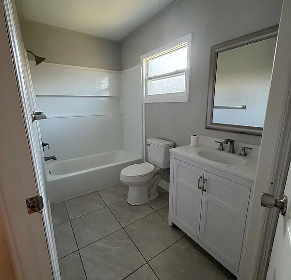 37802 Whitehouse Ave — Photo 5